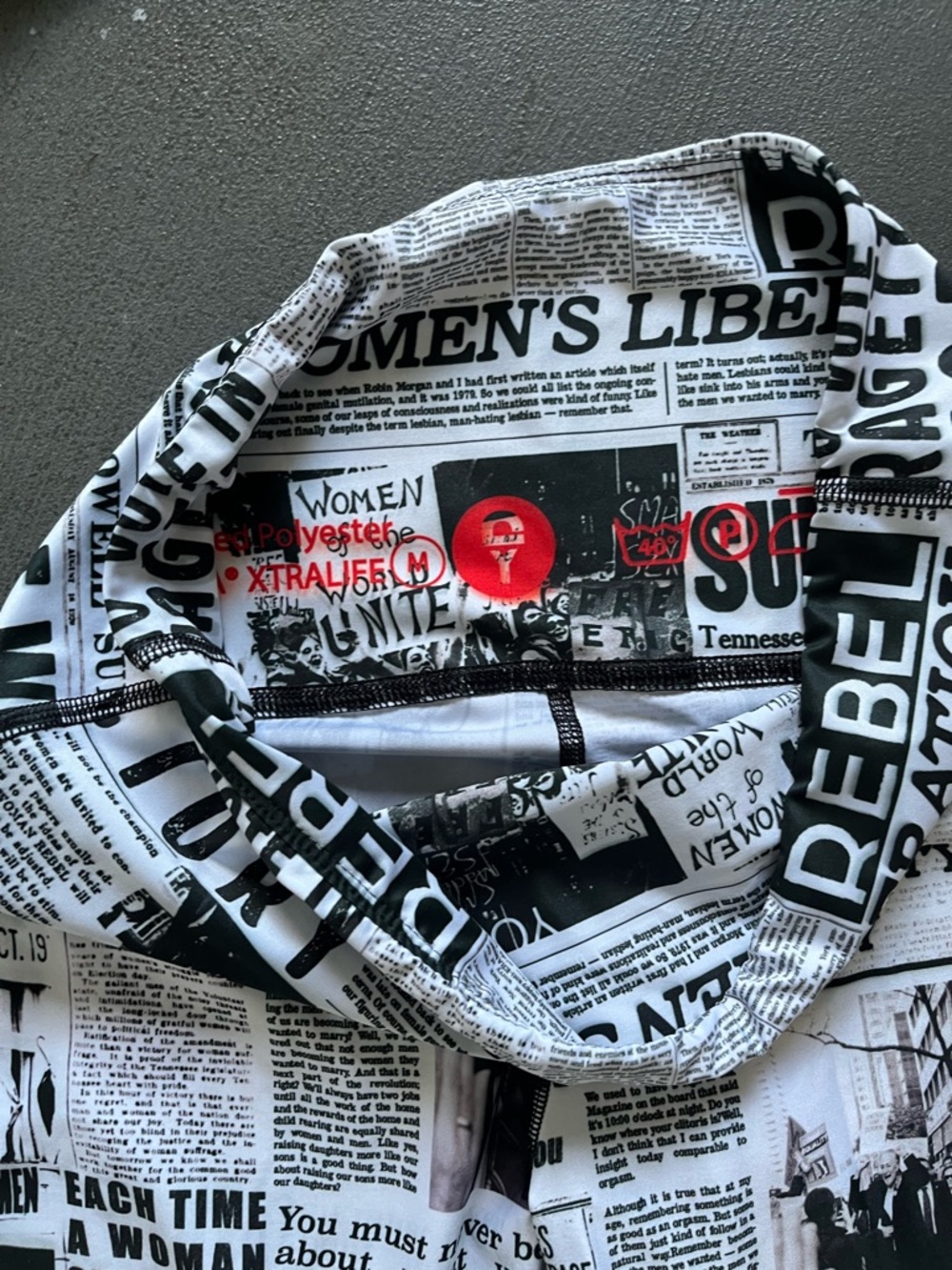 Women's Black & White Newspaper Print Two-Piece Set yoga set - Picture 4 of 6